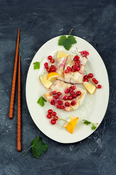 Cod Fillet Skin Baked Red Currants Atlantic Cod Fish — Stock Photo, Image