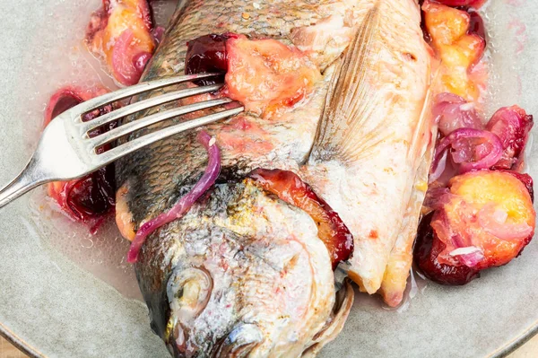 Dorado Fish Baked Plums Whole Roasted Dorado — Stock Photo, Image