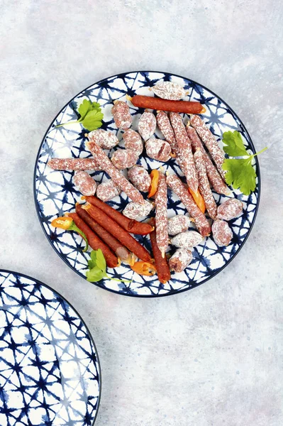Traditional Smoked Salami Plate Top View — Stock Photo, Image