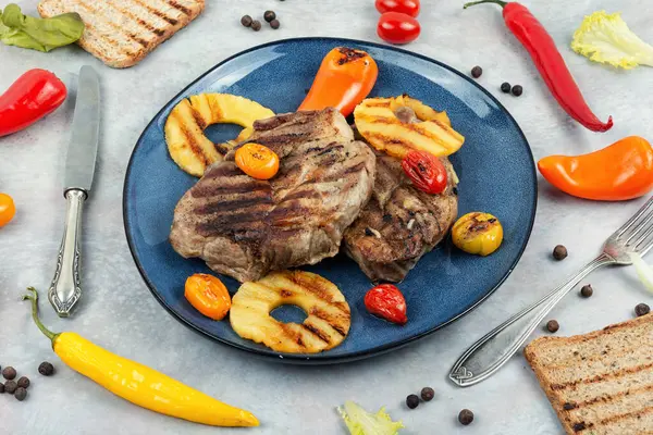 Roasted Meat Tenderloin Fillet Pineapple Rings Grilled Steak Ananas American — Stock Photo, Image