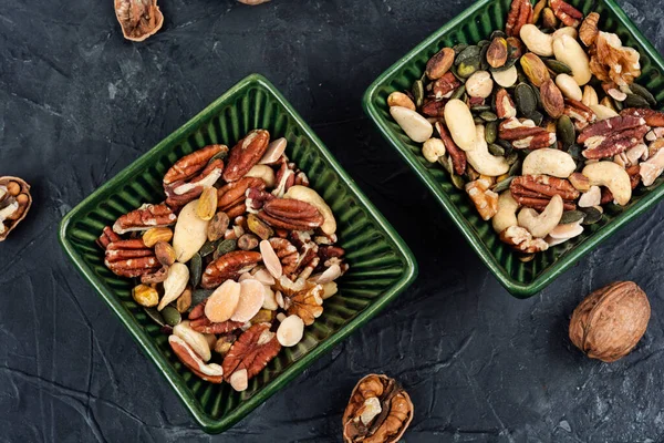 Mix Various Nuts Pistachios Cashews Walnuts Peanuts Brazil Nuts Vegetarian — Stock Photo, Image
