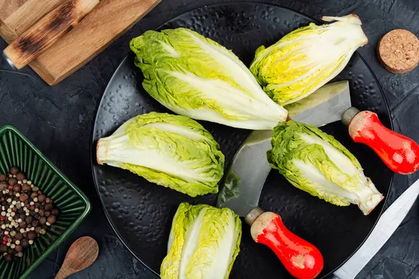 Roh Grüne Romaine Salatherzen Baby Salatblätter — Stockfoto