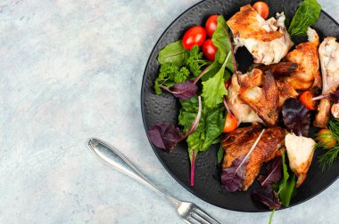 Çeri domatesli fırında kızarmış tavuk. Metin için boşluk.