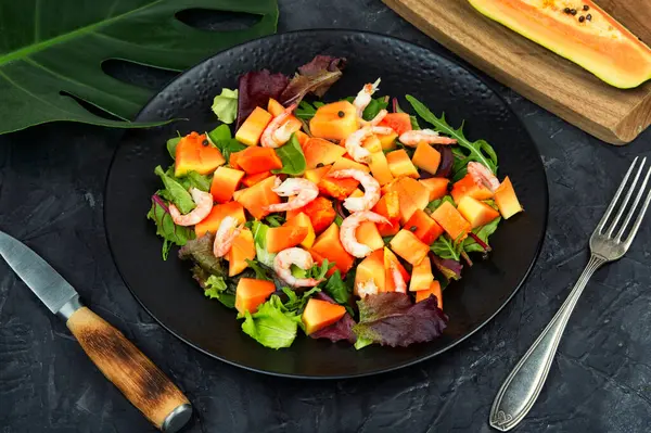 Salada Com Mamão Fresco Camarão Camarão Verduras Comida Tailandesa — Fotografia de Stock