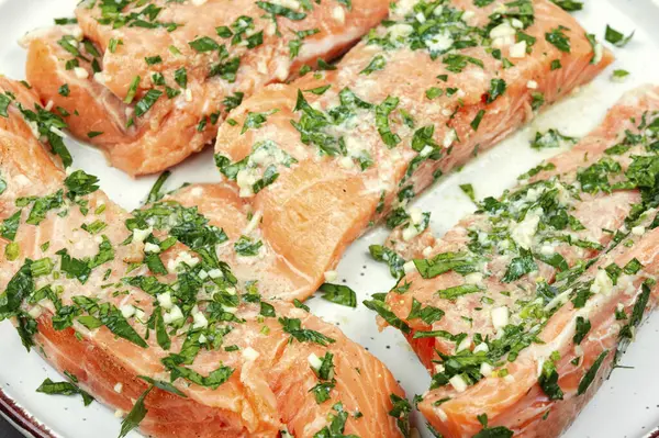 Fresh Raw Salmon Fillet Fish Garlic Herbs Marinade Ready Baking — Stock Photo, Image