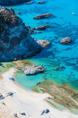 Capo Vaticano 'dan Praia di Fuoco ve Spiaggia di Ficara' nın muhteşem manzarası - cennet sahili ve kıyı manzarası - Calabria, İtalya 'da seyahat yeri