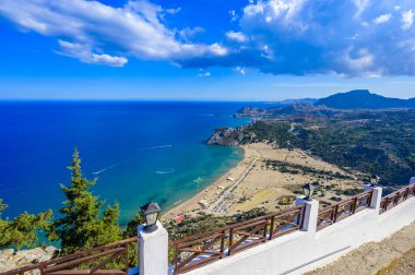 Tsambika Plajı - Panagia Manastırı Kyra Psili - Rodos 'un Cennet Sahil Manastırı - Yunanistan' da Seyahat Varış Yeri