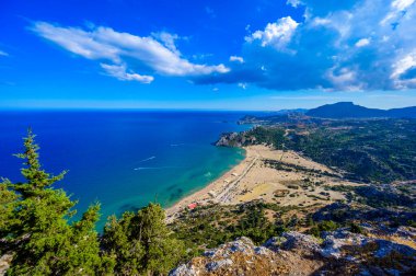 Tsambika Plajı - Panagia Manastırı Kyra Psili - Rodos 'un Cennet Sahil Manastırı - Yunanistan' da Seyahat Varış Yeri