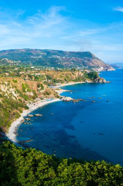 Capo Vaticano 'dan Grotticelle Sahili manzarası Tropea, Calabria - İtalya yakınlarındaki güzel manzara manzarası