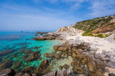 Capo Vaticano 'daki Grotticelle Plajı - Calabria sahilindeki cennet plajı - İtalya' da seyahat yeri