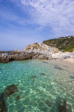 Capo Vaticano 'daki Grotticelle Plajı - Calabria sahilindeki cennet plajı - İtalya' da seyahat yeri