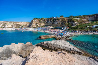 Spiaggia di Riaci - Santa Domenica 'da cennet plajı ve sahil manzarası, İtalya' da seyahat yeri