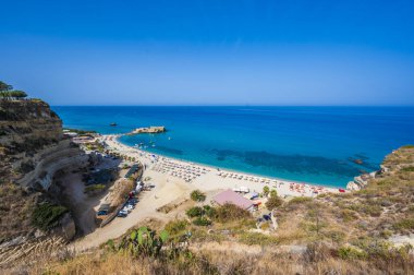 Spiaggia di Riaci - Santa Domenica 'da cennet plajı ve sahil manzarası, İtalya' da seyahat yeri