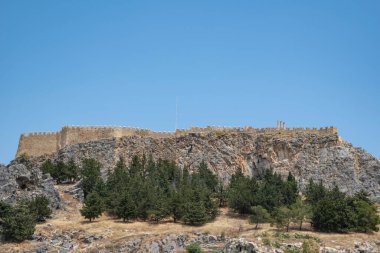 Rodos 'taki Lindos Akropolünün Panoramik Görünümü