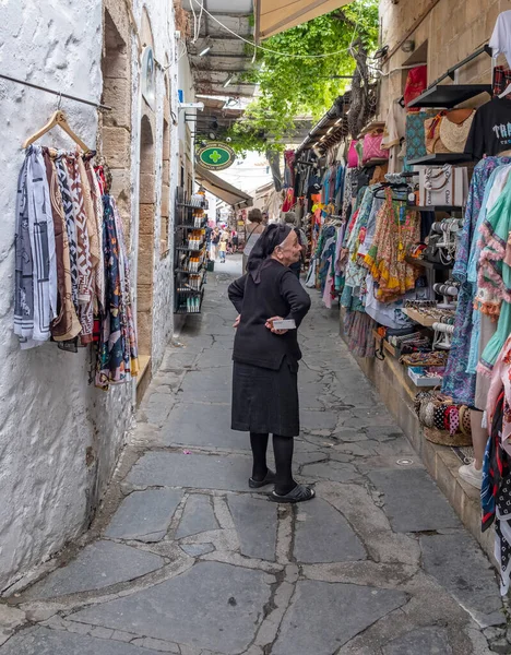 Lindos Greece May 2023 Elderly Woman Black Clothing Standing Shop — Stock Photo, Image