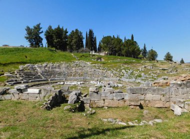 Yunanistan 'ın Boeotia kentindeki Orchomenus Antik Tiyatrosu