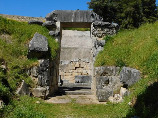 希腊Boeotia Orchomenus的Minyas古墓入口 — 图库照片
