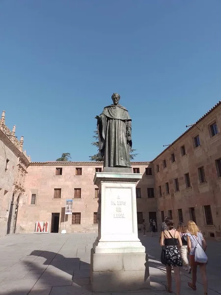 Agosto 2022 Salamanca Spagna Grande Statua Della Mischia Luis Leon — Foto Stock