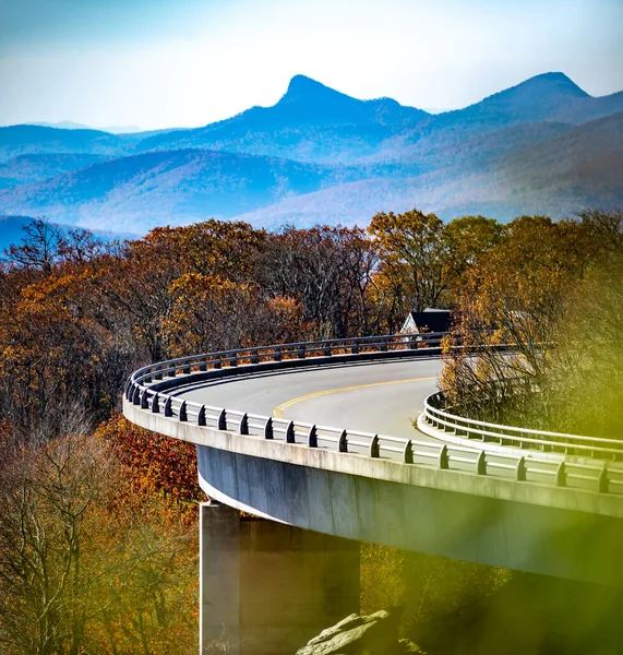 Linn Cove Viaduct Närhetenfarfars Berg North Carolina — Stockfoto