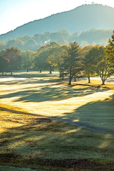 Kall Frostig Tidig Morgon Golfbana Fjällen — Stockfoto