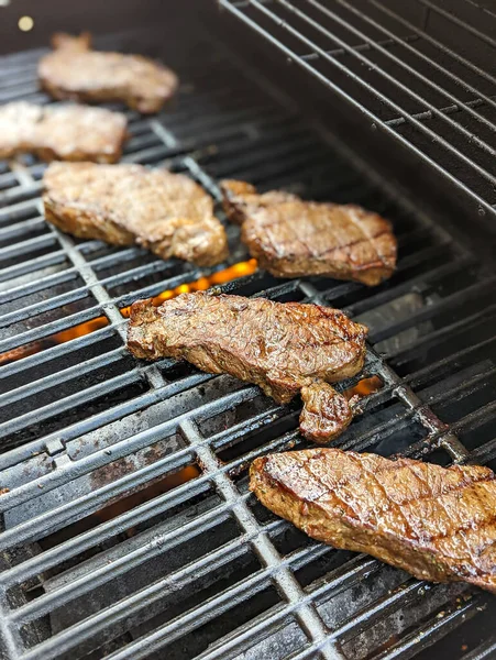 Grilovaný Steak Medium Rare Pro Rodinnou Večeři — Stock fotografie
