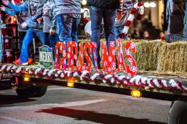 Kleine Stad Kerst Parade Straat Scènes — Stockfoto