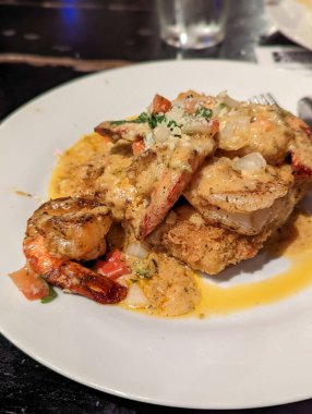 Çok lezzetli karides ve mısır ezmesi.