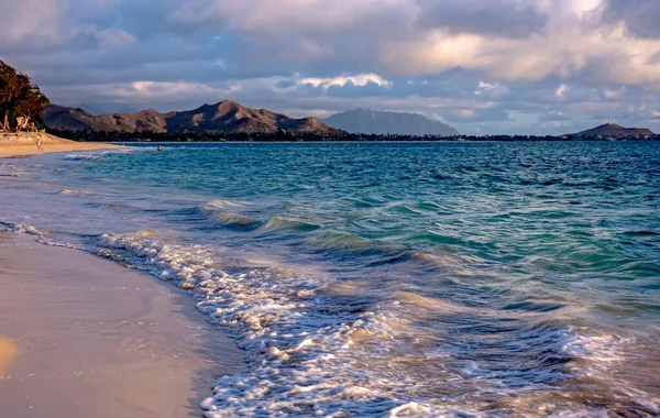 Sonnenaufgang Und Strandszenen Auf Der Insel Oahu Hawaii — Stockfoto