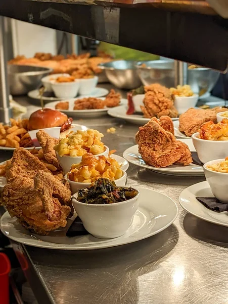 Křupavé Kuřecí Talíře Připravené Večeři Restauraci — Stock fotografie