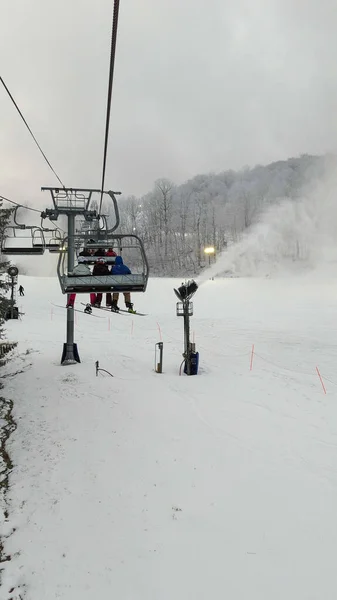 Snowy Cloudy Day Beech Mountain Ski Resort — Stock Photo, Image