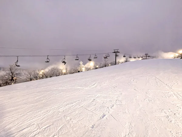 Giornata Nevosa Nuvolosa Presso Stazione Sciistica Montagna Faggio — Foto Stock