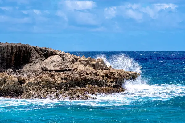 Pasifik Okyanusu 'ndaki güzel Oahu Hawaii plaj manzaraları