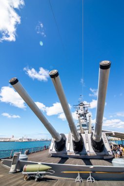 Oahu Hawaii 'de Pearl Harbor savaş gemisi sahneleri