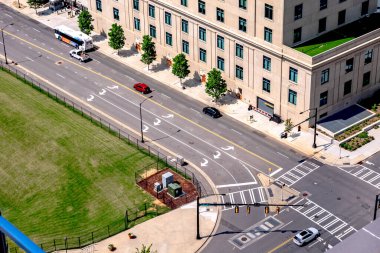 Amerika 'nın en büyük şehrinde ana cadde kavşağı