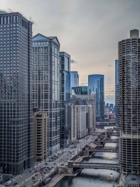 Gün boyunca Chicago sokak sahneleri