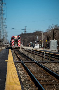 Chicago 'ya giden yoğun bir tren var.