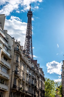 Eyfel Kulesi, Paris sembolü 