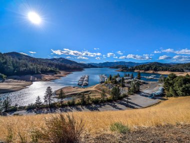Shasta Lake Burney dağ krater tepe Kuzey Kaliforniya