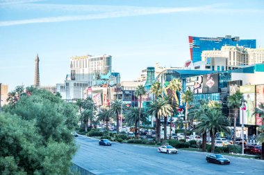 Las Vegas sokak manzarası ve ufuk çizgisi