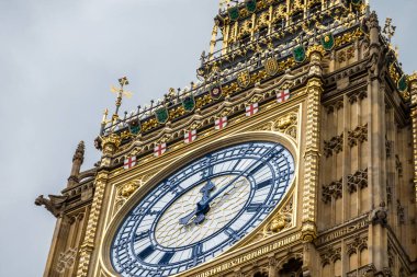 Büyük Ben Londra 'nın çevresindeki sokak manzaraları