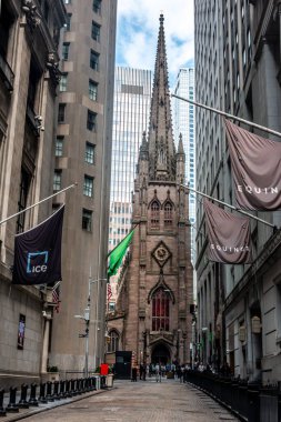 Wall Street 'ten Üçlemeci Kilisesi manzarası
