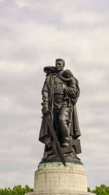 Sovyet Anıt Treptow, Berlin, Almanya