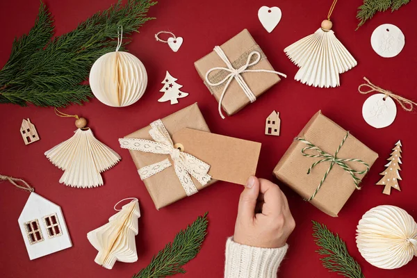 Χριστουγεννιάτικο Φόντο Κουτιά Δώρων Και Βιώσιμα Στολίδια Χριστούγεννα Γιορτή Προετοιμασία — Φωτογραφία Αρχείου