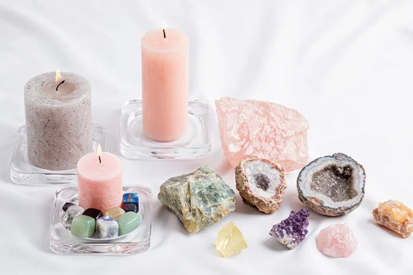 Healing Reiki Chakra Crystals Fabric Background Gemstones Wellbeing Harmony Meditation — Stock Photo, Image