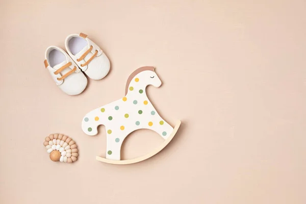 Gender Neutral Baby Shoes Rocking Horse Teether Organic Newborn Fashion — Fotografie, imagine de stoc