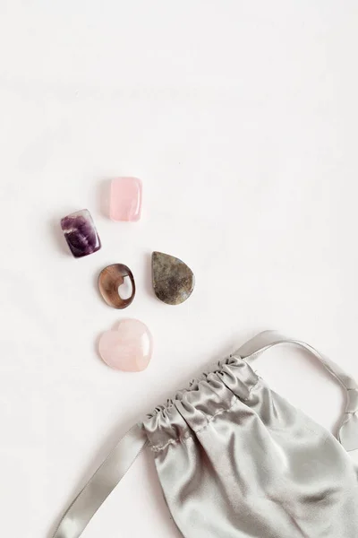 Kit Cristales Para Calmar Relajar Amatista Rosa Cuarzo Ahumado Gemas — Foto de Stock