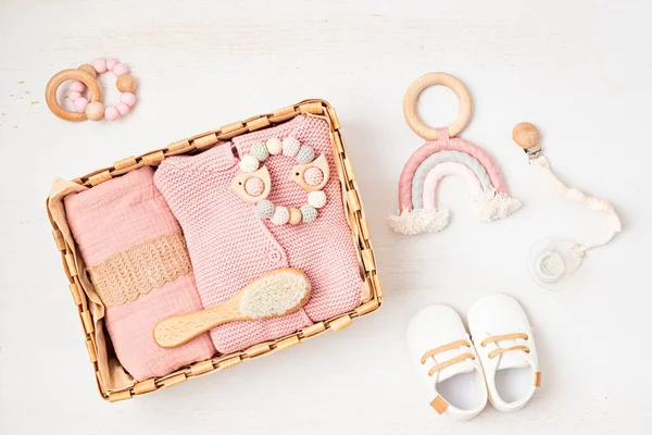 Gift Basket Gender Neutral Baby Garment Accessories Care Box Organic — Stock Photo, Image