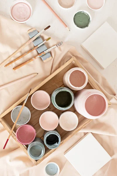 Set Pinceles Colores Para Pintores Antecedentes Artísticos Recomfortar Destronar Hobby — Foto de Stock