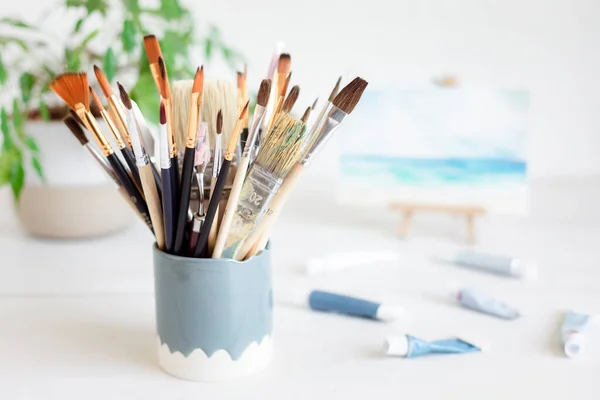 Set Pinceles Para Pintores Antecedentes Artísticos Recomfortar Destronar Hobby Creativo — Foto de Stock