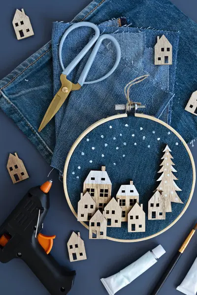 Christmas Ornament Made Old Jeans Hoop Decorative Wooden Houses Upcycling — Stock Photo, Image